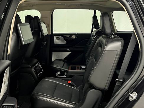 Used 2020 Lincoln Aviator Reserve w/ Equipment Group 202A AWD/4WD image 33
