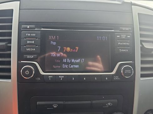 Used 2017 Nissan Frontier SV AWD/4WD image 13