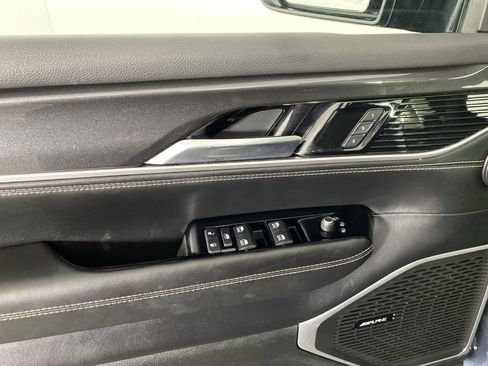 Used 2022 Jeep Wagoneer Series I w/ Premium Group I image 15