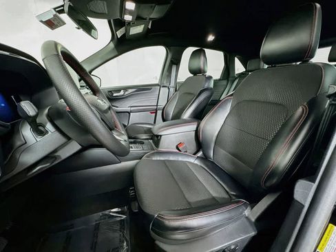 Certified 2025 Ford Escape ST-Line FWD image 12