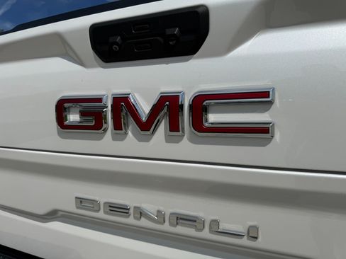 Used 2022 GMC Sierra 1500 Denali w/ Denali Reserve Package AWD/4WD image 52