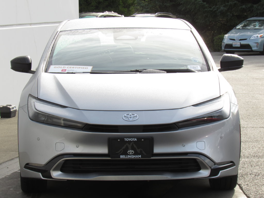 Certified 2024 Toyota Prius Prime FWD image 3