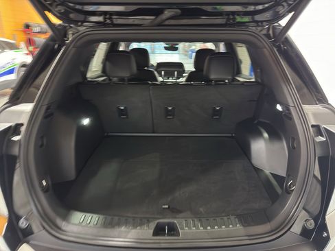 Used 2025 Chevrolet Equinox LT w/ Convenience Package II image 19