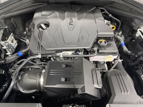 New 2026 Genesis GV70 2.5T Select image 9