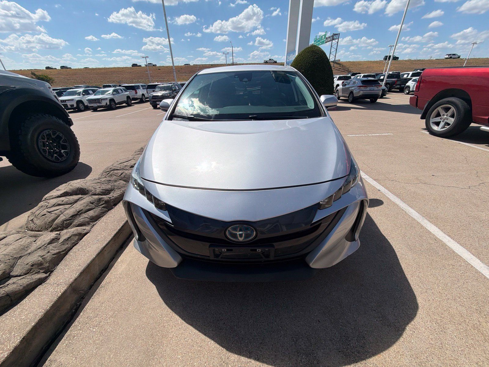 Used 2021 Toyota Prius Prime LE FWD image 9