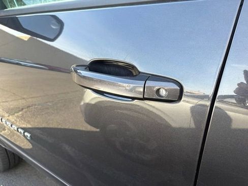 Used 2016 Chevrolet Silverado 1500 LT w/ All Star Edition AWD/4WD image 3