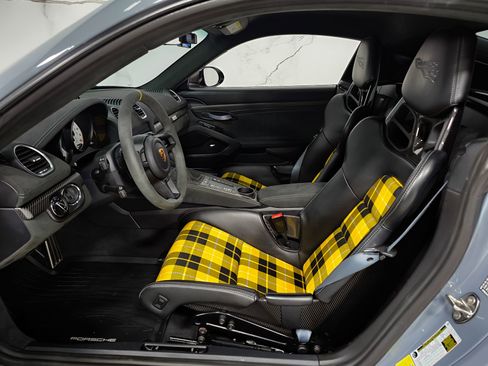Used 2023 Porsche 718 Cayman GT4 RS w/ Weissach Package RWD image 3