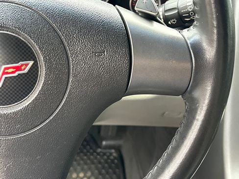 Used 2006 Chevrolet Corvette Coupe w/ Preferred Equipment Group image 21