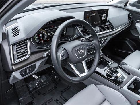 Used 2025 Audi Q5 e Premium Plus w/ Premium Plus Package image 10
