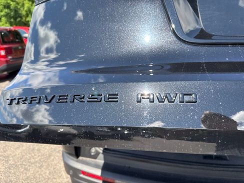 Used 2024 Chevrolet Traverse LS w/ Midnight/Sport Edition AWD/4WD image 18