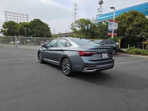 Used 2022 Volkswagen Jetta SEL FWD image 7