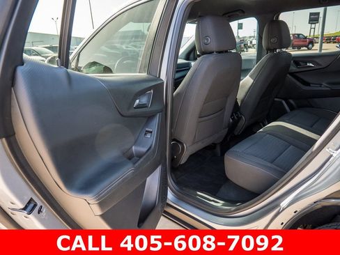 Used 2026 Chevrolet Equinox LT FWD image 24