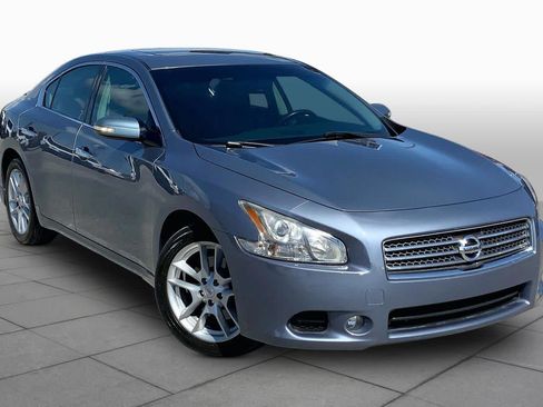 Used 2011 Nissan Maxima 3.5 SV FWD image 2