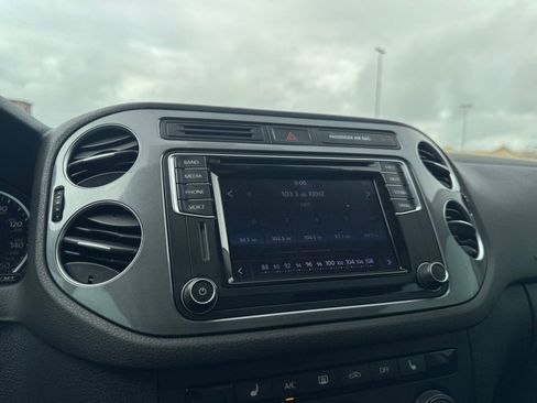 Used 2017 Volkswagen Tiguan Wolfsburg Edition FWD image 22