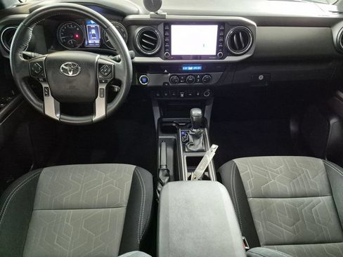 Used 2022 Toyota Tacoma TRD Sport w/ Technology Package RWD image 23