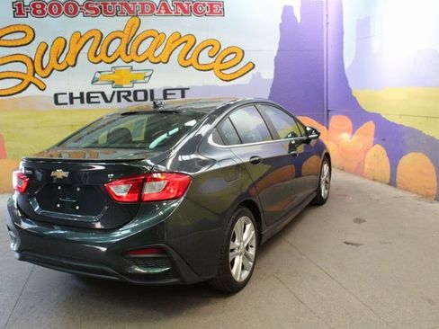 Used 2018 Chevrolet Cruze LT image 8