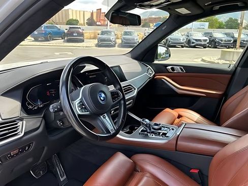 Used 2022 BMW X5 xDrive45e w/ M Sport Package AWD/4WD image 23
