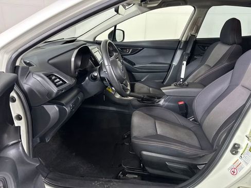 Used 2018 Subaru Crosstrek 2.0i Premium image 11