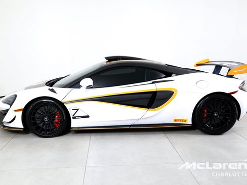 Used 2020 McLaren 620R RWD image 6