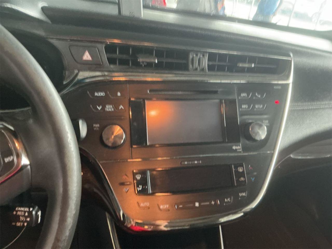 Used 2014 Toyota Avalon XLE Touring FWD image 13