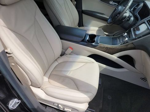 Used 2019 Lincoln Nautilus Select AWD/4WD image 28