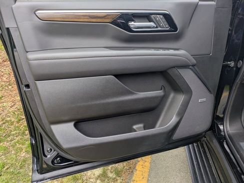 New 2026 Chevrolet Tahoe High Country AWD/4WD image 8