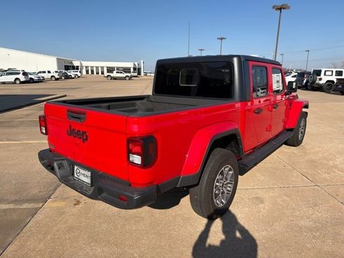 New 2024 Jeep Gladiator Sport image 16