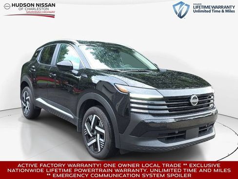 Used 2026 Nissan Kicks SV FWD image 1