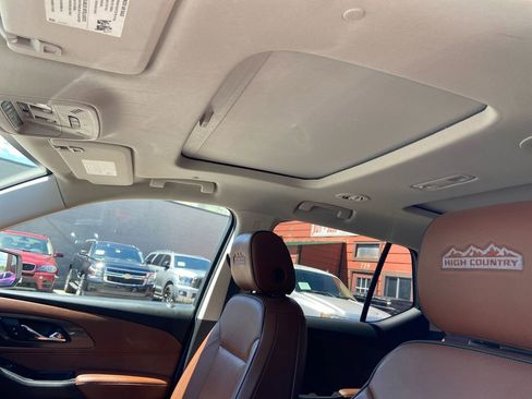 Used 2021 Chevrolet Traverse High Country w/ LPO, Floor Liner Package AWD/4WD image 22