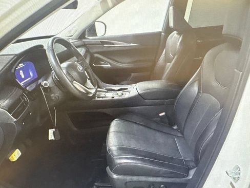 Used 2023 INFINITI QX60 Luxe w/ Performance Audio Package AWD/4WD image 4