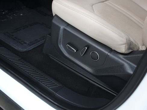 Used 2023 Ford Expedition Max Limited AWD/4WD image 34