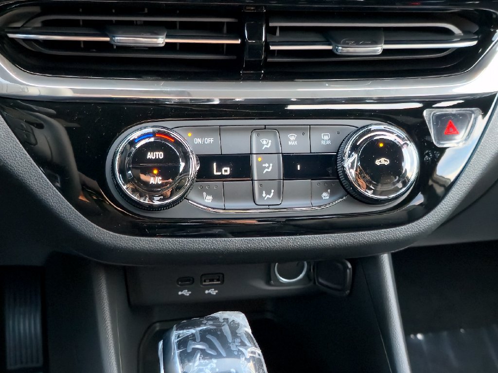 New 2026 Buick Envista Sport Touring w/ Convenience I Package FWD image 17