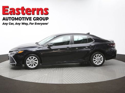 Used 2023 Toyota Camry LE image 58
