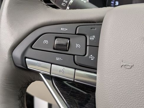 Used 2023 Cadillac XT6 Premium Luxury w/ Technology Package AWD/4WD image 11