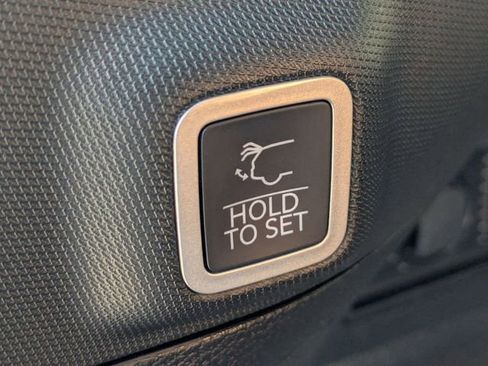 New 2025 Jeep Grand Cherokee Limited image 29