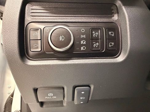 Used 2025 Ford F250 Lariat image 29