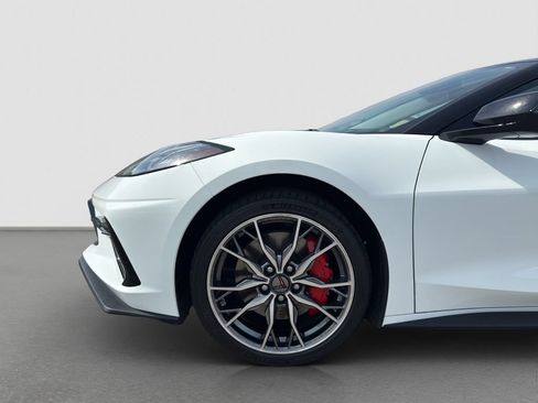 Used 2026 Chevrolet Corvette Stingray Premium Conv w/ Z51 Performance Package RWD image 18
