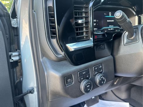 Used 2023 Chevrolet Silverado 1500 LT w/ Safety Package AWD/4WD image 26