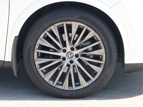 Used 2024 Lexus RX 350 AWD image 11