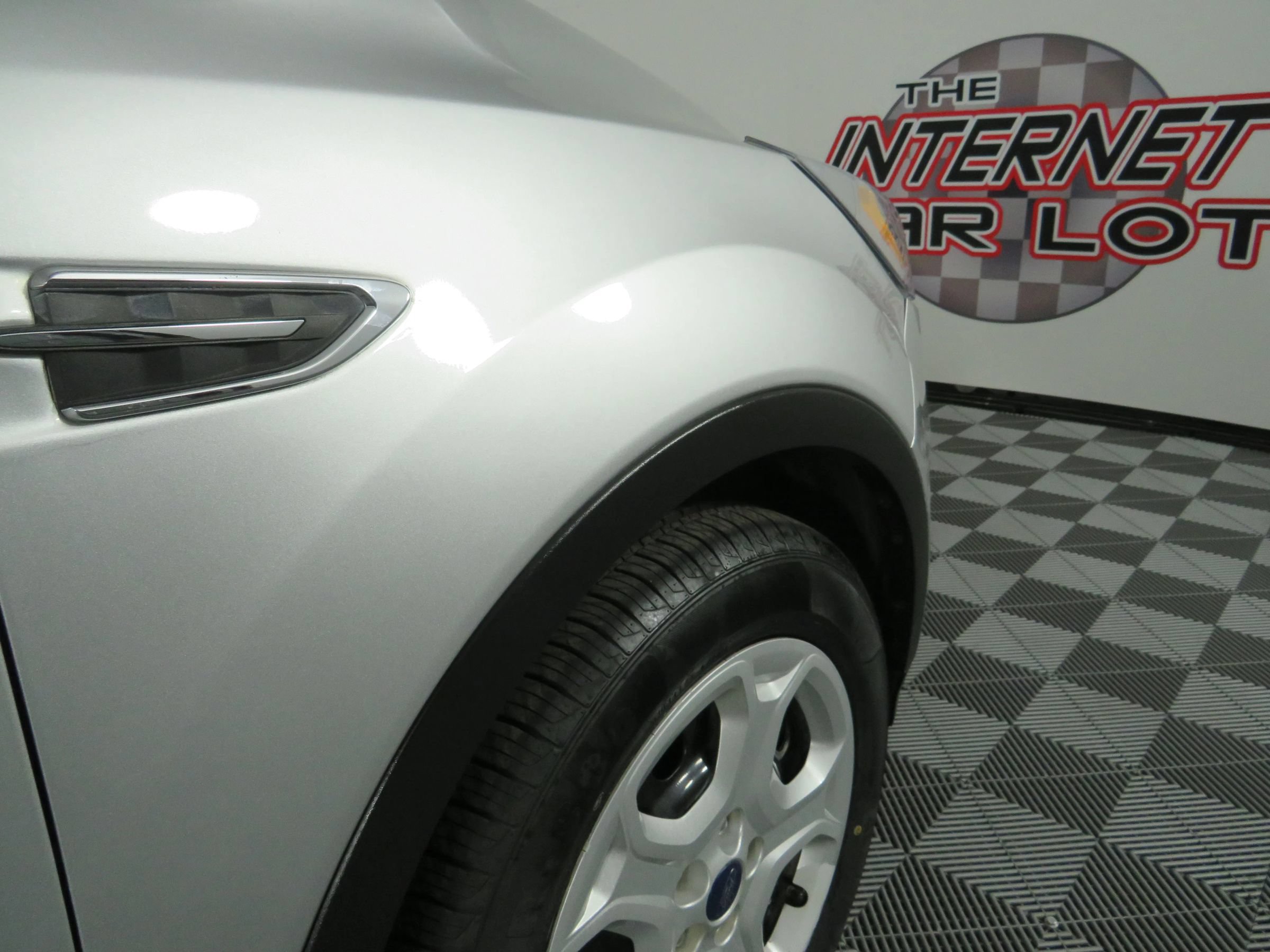 Used 2019 Ford Escape S FWD image 31