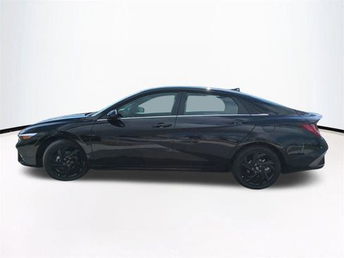 New 2026 Hyundai Elantra SEL Sport Premium FWD image 8