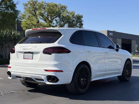 Used 2017 Porsche Cayenne GTS AWD/4WD image 4