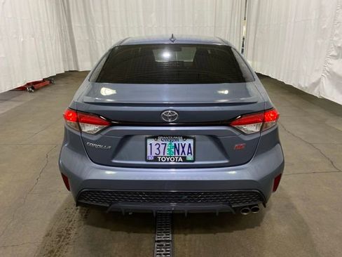 Certified 2022 Toyota Corolla SE w/ SE Premium Package image 4