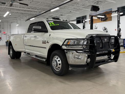 Used 2018 RAM 3500 Laramie AWD/4WD image 7