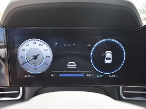 Used 2025 Hyundai Elantra SEL FWD image 20