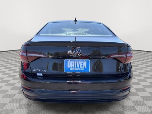 Used 2023 Volkswagen Jetta Sport FWD image 5
