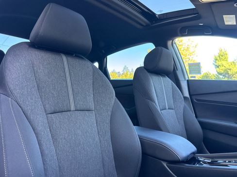 Used 2025 Honda Accord Sport image 30
