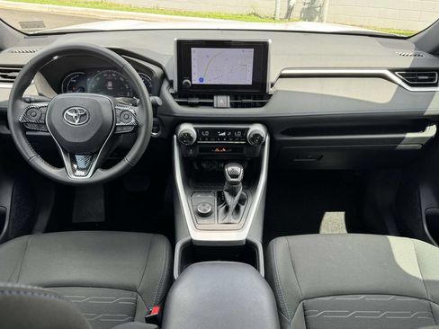 Used 2024 Toyota RAV4 SE AWD/4WD image 2