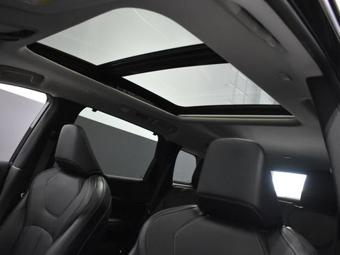 Used 2025 INFINITI QX60 Luxe AWD/4WD image 18