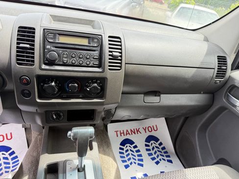 Used 2005 Nissan Frontier SE w/ (P01) Power Pkg image 22